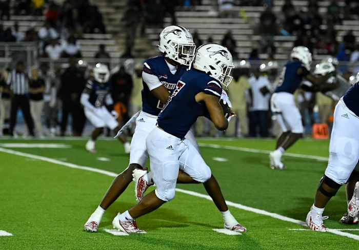 Chaminade-Madonna vs Miami Central Football - Robson Lopes - 08-26-20231165